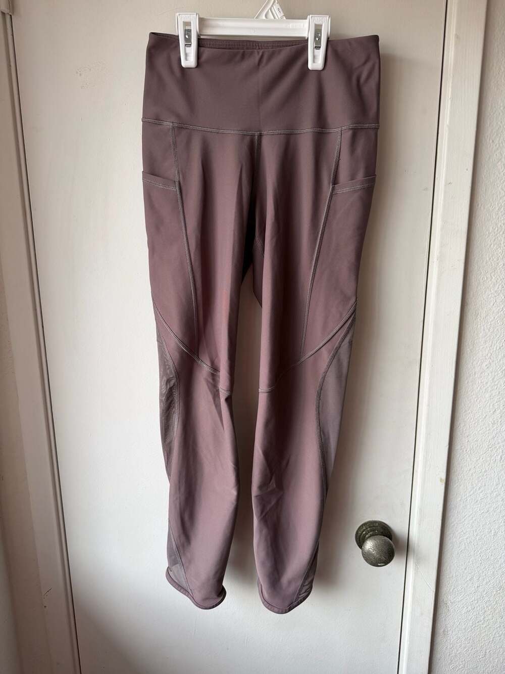 Old Navy Powersoft High-Rise Leggings Size M Purple Mesh Pocket Active